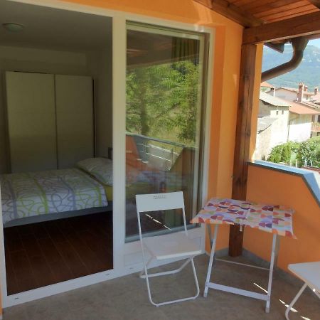 Pocitniska Hisa Guest House Dobravlje Exterior photo