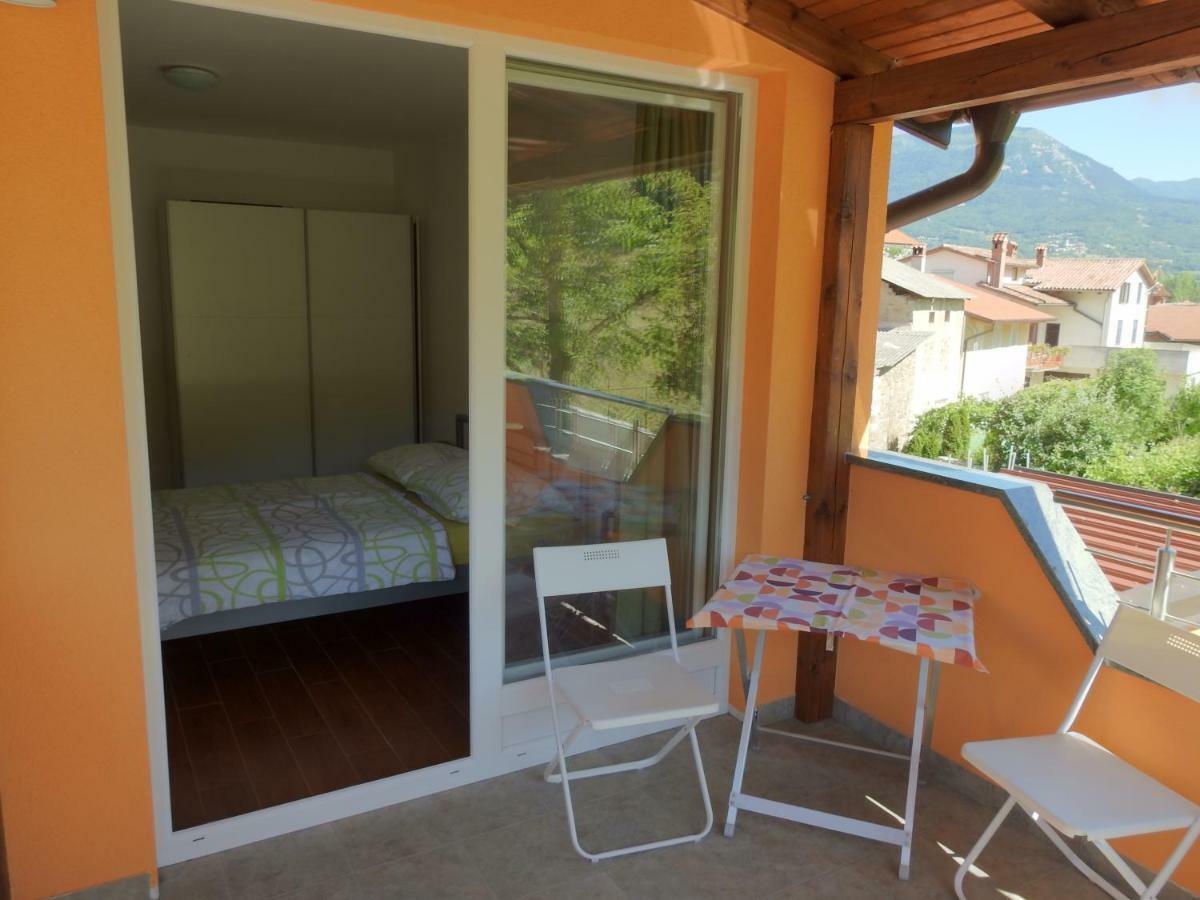 Pocitniska Hisa Guest House Dobravlje Exterior photo
